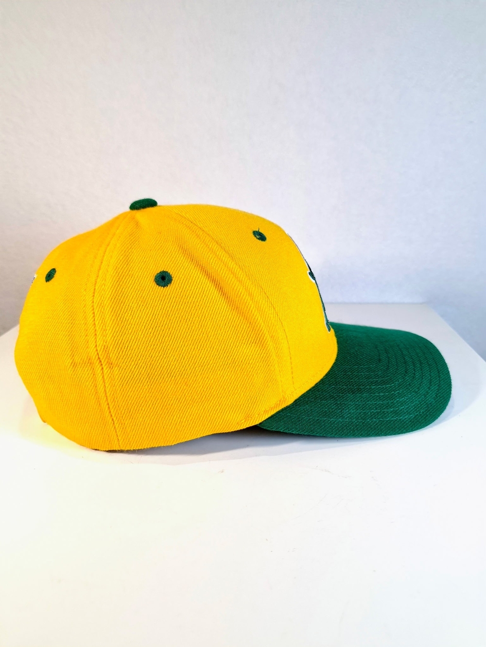 NFL Yellow and Green Baseball Cap with Embroidered Player Logo - Picture 7 of 8